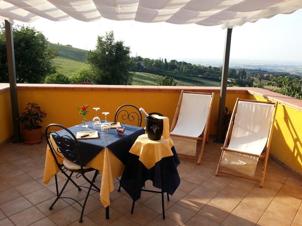 Osteria Da Cesare E Locanda Castel San Pietro Terme Zimmer foto